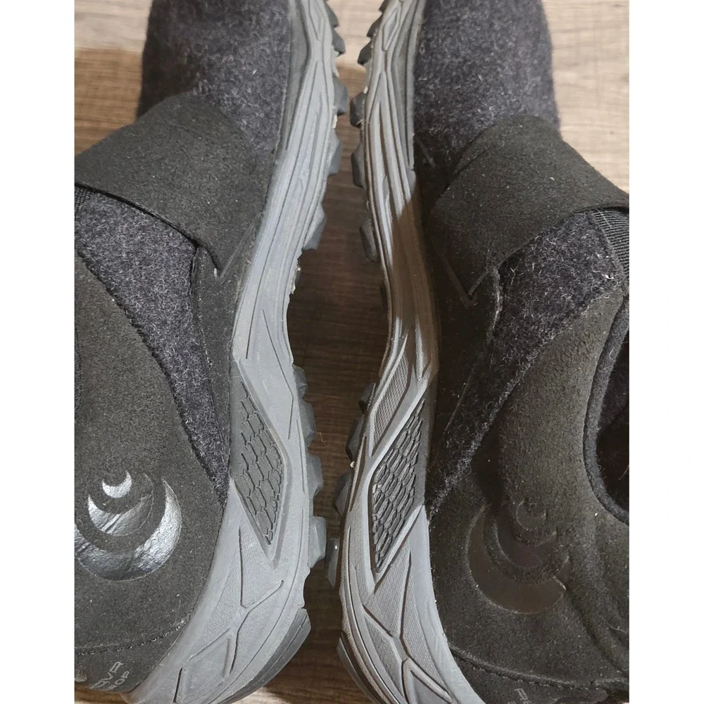 Topo Athletic Rekovr Recovery Shoes Womens Size 8 Black